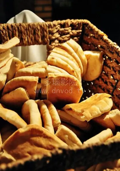 《舌尖上的以色列》：一场味蕾的冒险之旅，探寻文化与美食的交融